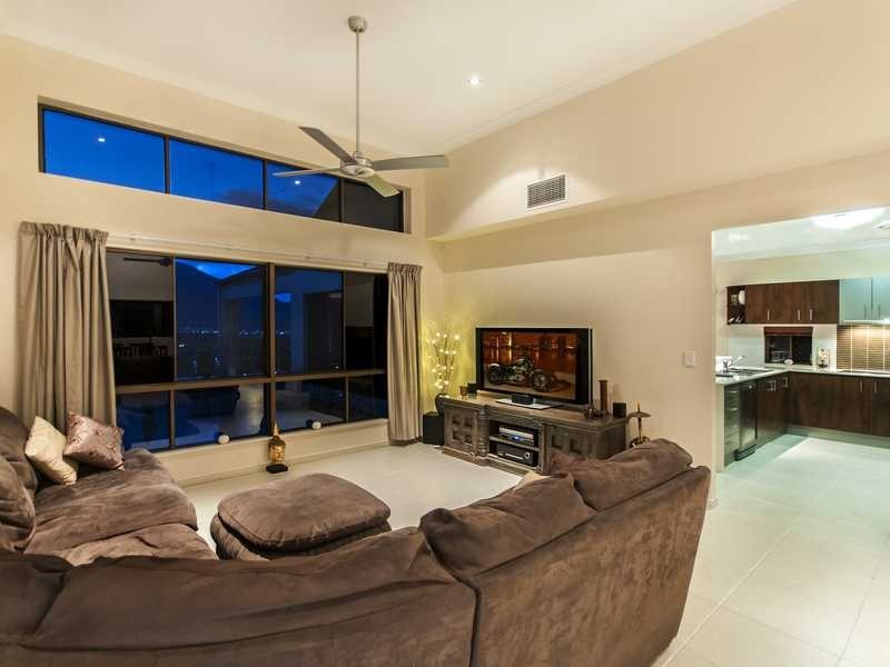 25 Greenock Way, Brinsmead QLD 4870