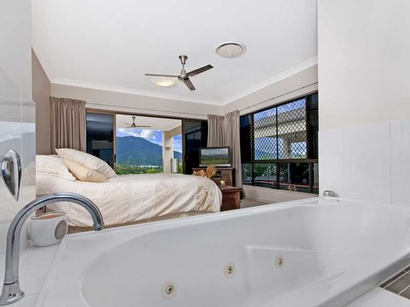 25 Greenock Way, Brinsmead QLD 4870