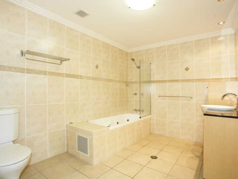404/3 Abbott Street, Cairns City QLD 4870