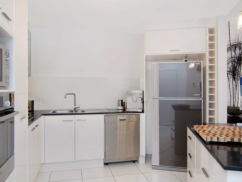 207/114 to 118 Abbott Street, Cairns City QLD 4870