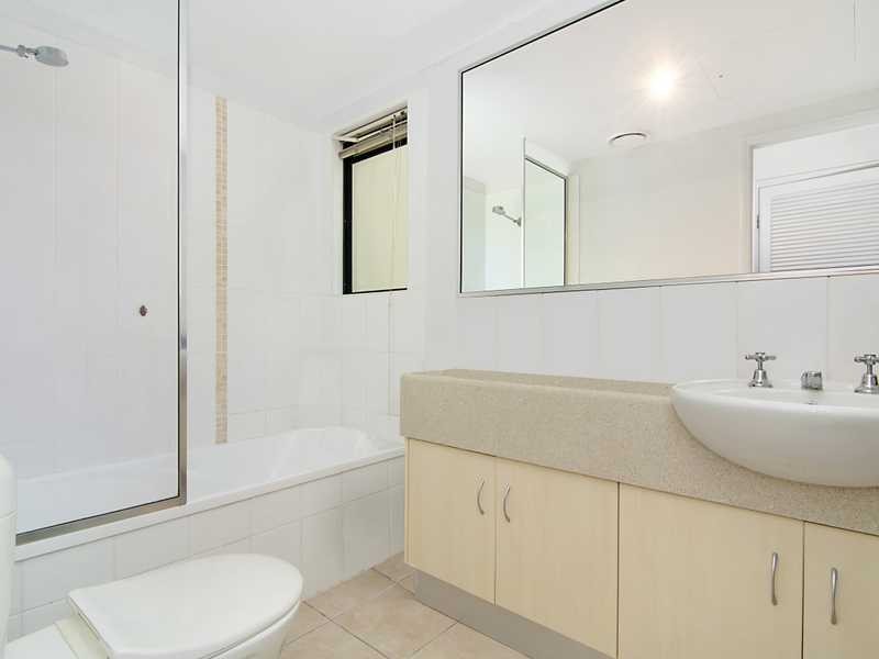 4/93-95 Mcleod Street, Cairns City QLD 4870