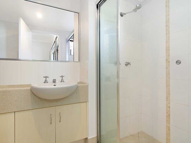 4/93-95 Mcleod Street, Cairns City QLD 4870