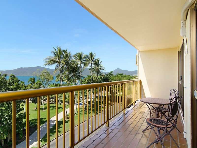 22/249-251 Esplanade, Cairns North QLD 4870