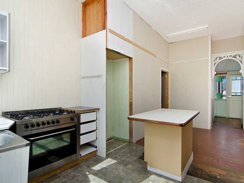 18 Victoria St, Parramatta Park QLD 4870