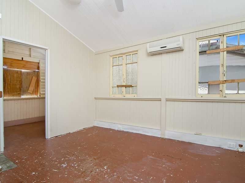 18 Victoria St, Parramatta Park QLD 4870