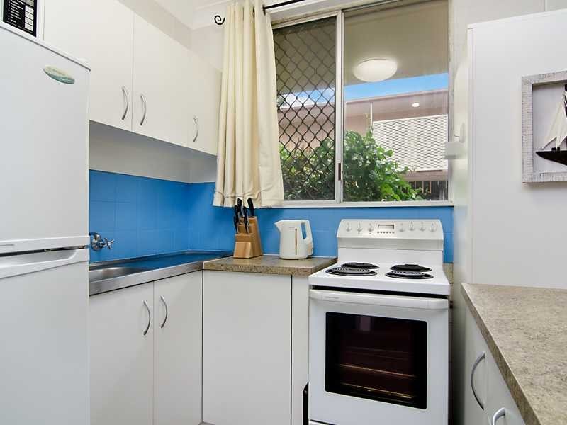 5/211 Lake Street, Cairns North QLD 4870