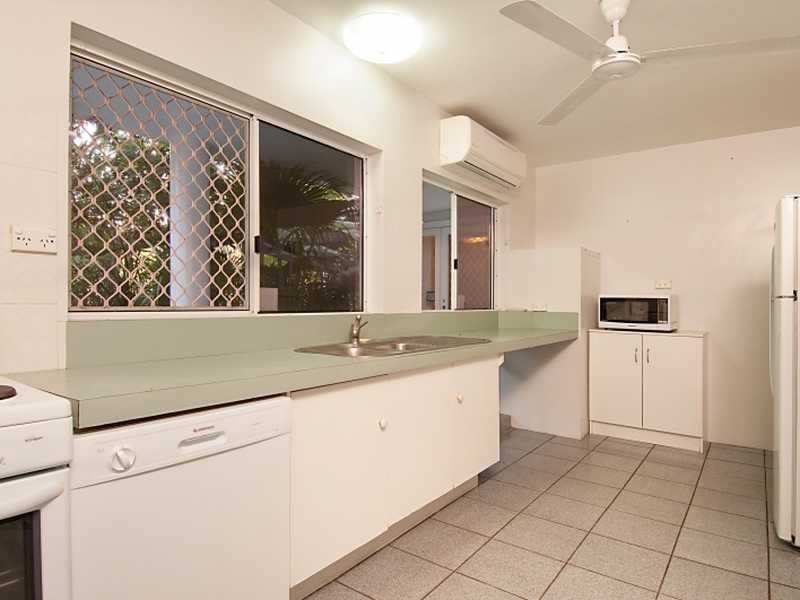 15 Batt Street, Clifton Beach QLD 4879