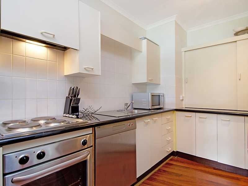 15/281 Esplanade, Cairns North QLD 4870