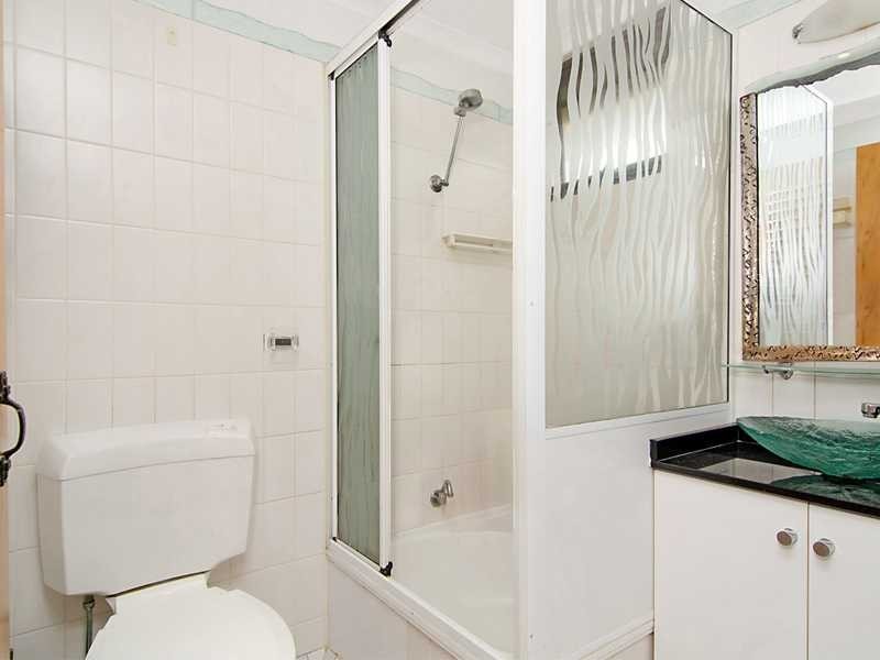 15/281 Esplanade, Cairns North QLD 4870