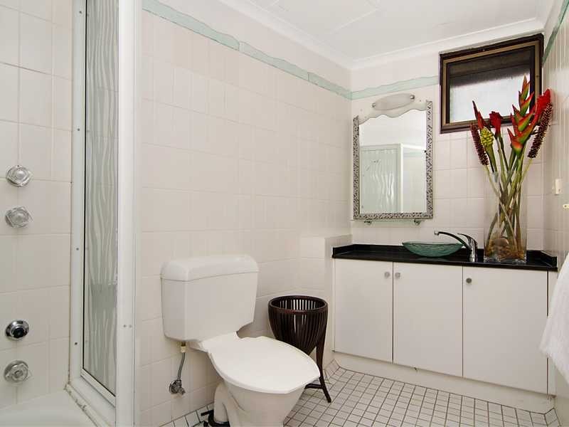 15/281 Esplanade, Cairns North QLD 4870