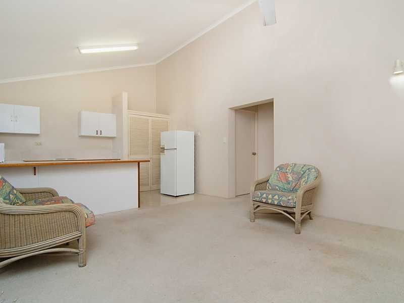 8/18-20 Rose Street, Westcourt QLD 4870