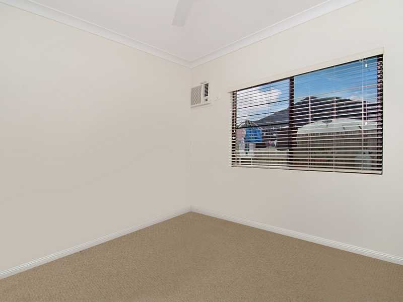 5 Calvert Close, Bentley Park QLD 4869