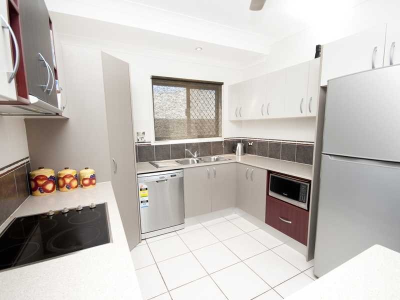 18 Messina Close, Kanimbla QLD 4870