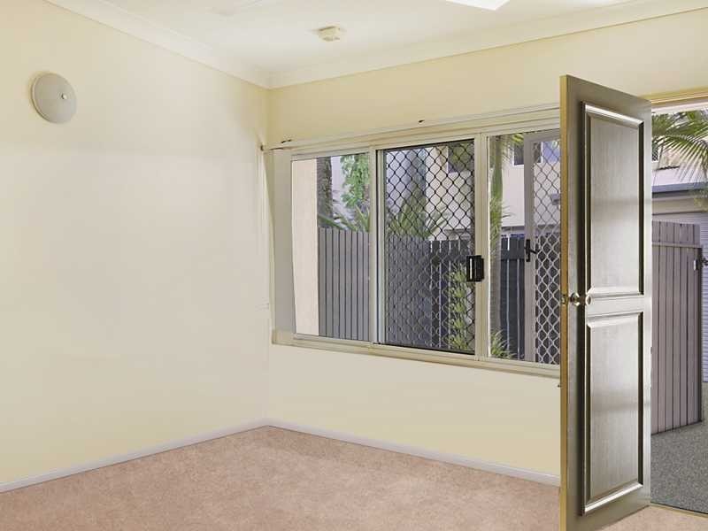 11/17 Digger Street, Cairns North QLD 4870