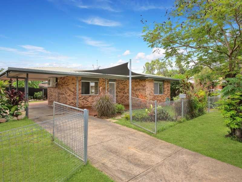 2 Deacon Court, Mooroobool QLD 4870