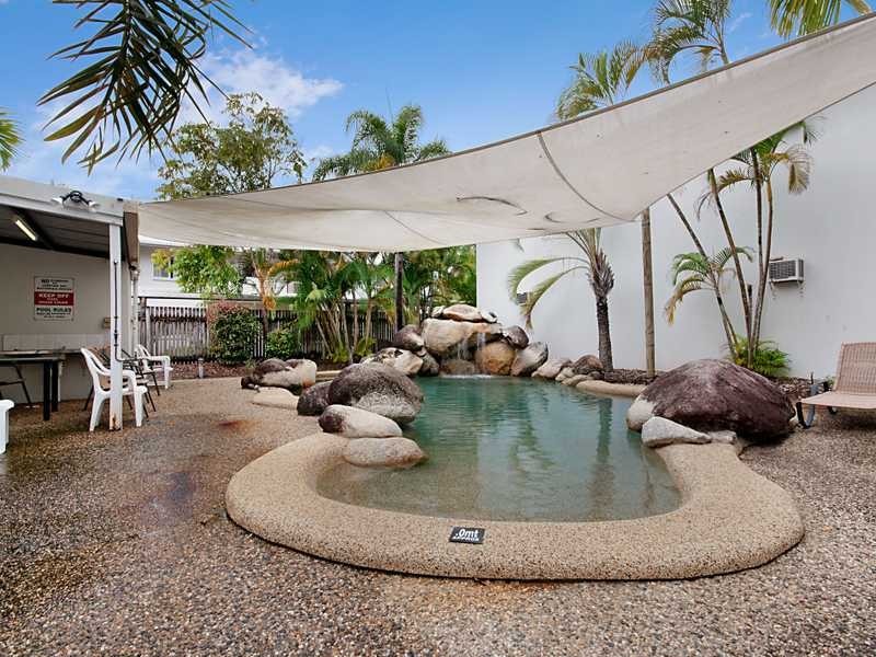 15/13-15 Behan Street, Cairns QLD 4870
