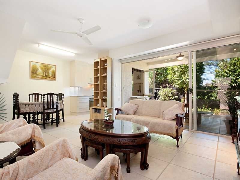 15/15 Thomas Street, Cairns North QLD 4870