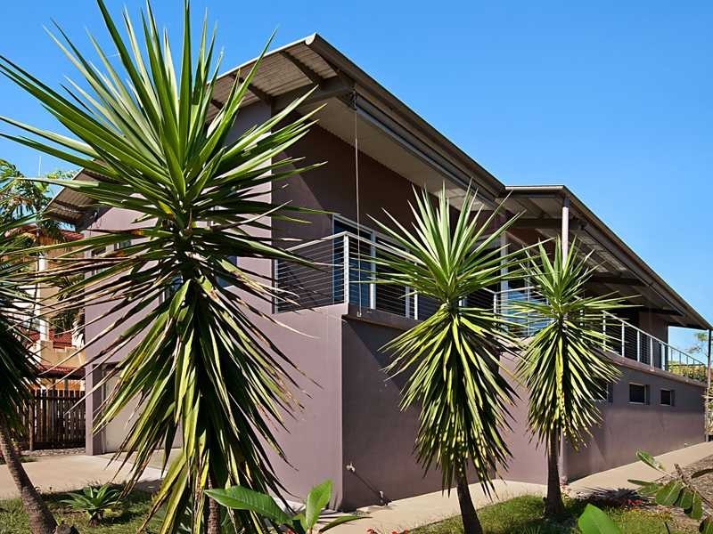 11 Gelling Street, Cairns North QLD 4870