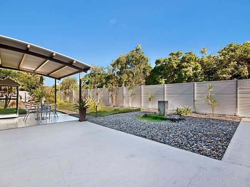 11 Gelling Street, Cairns North QLD 4870
