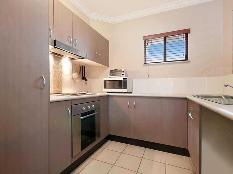 323/22-24 Ward Street, Mooroobool QLD 4870