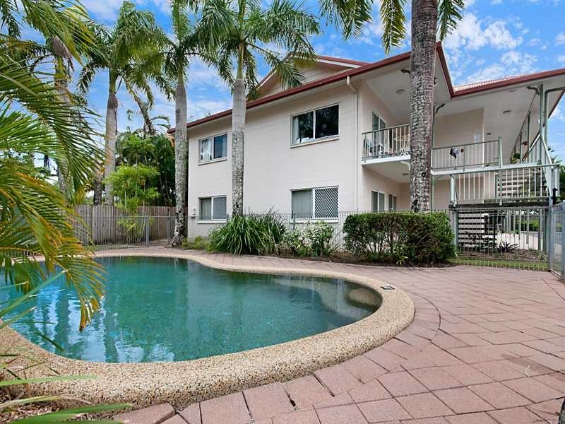 2/20 Springfield Crescent, Cairns QLD 4870