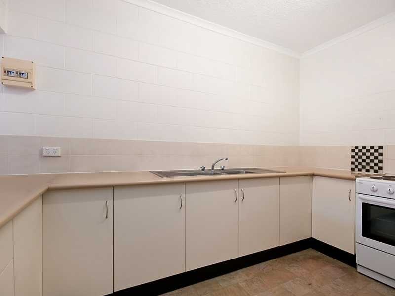 2/20 Springfield Crescent, Cairns QLD 4870