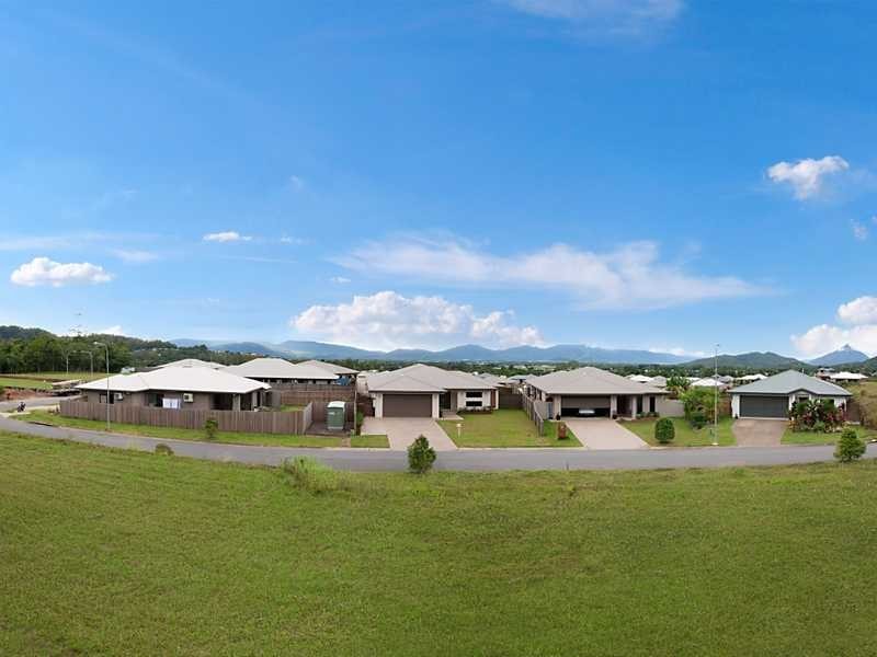 4 Densmore Close, Bentley Park QLD 4869