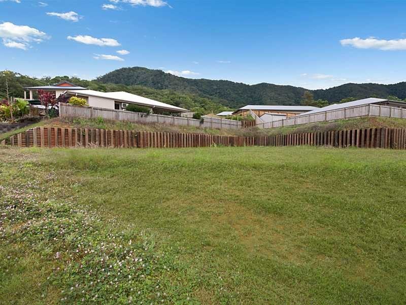 4 Densmore Close, Bentley Park QLD 4869