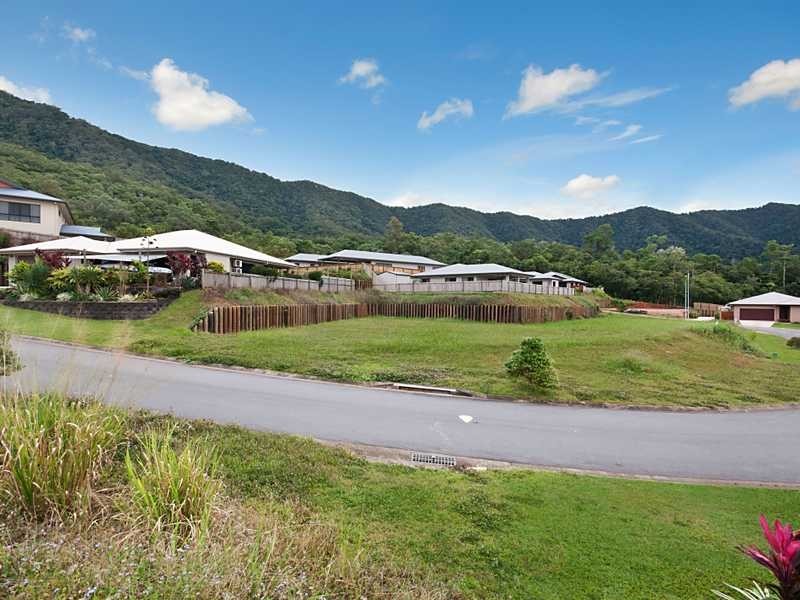 4 Densmore Close, Bentley Park QLD 4869