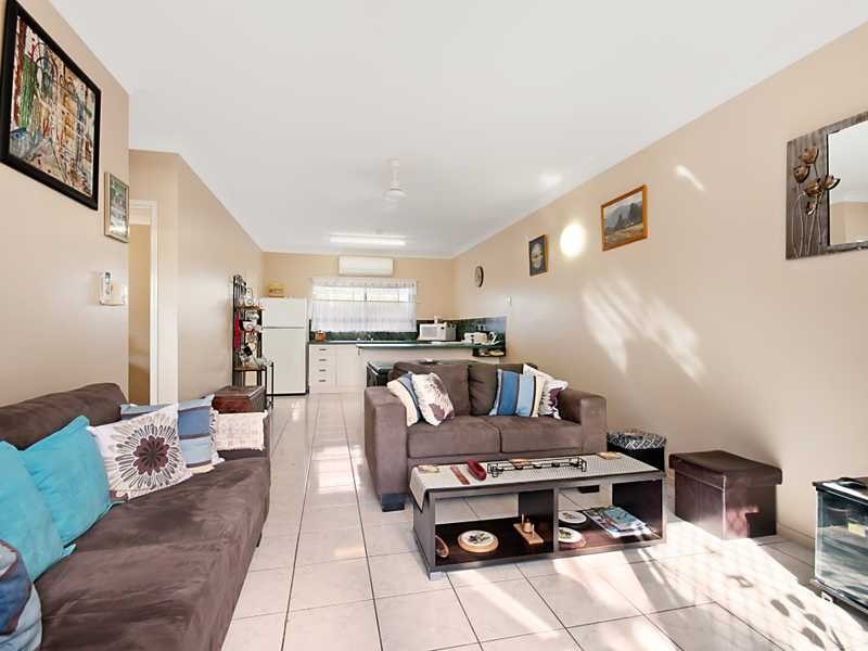 1/11 Ingham Court, Mooroobool QLD 4870