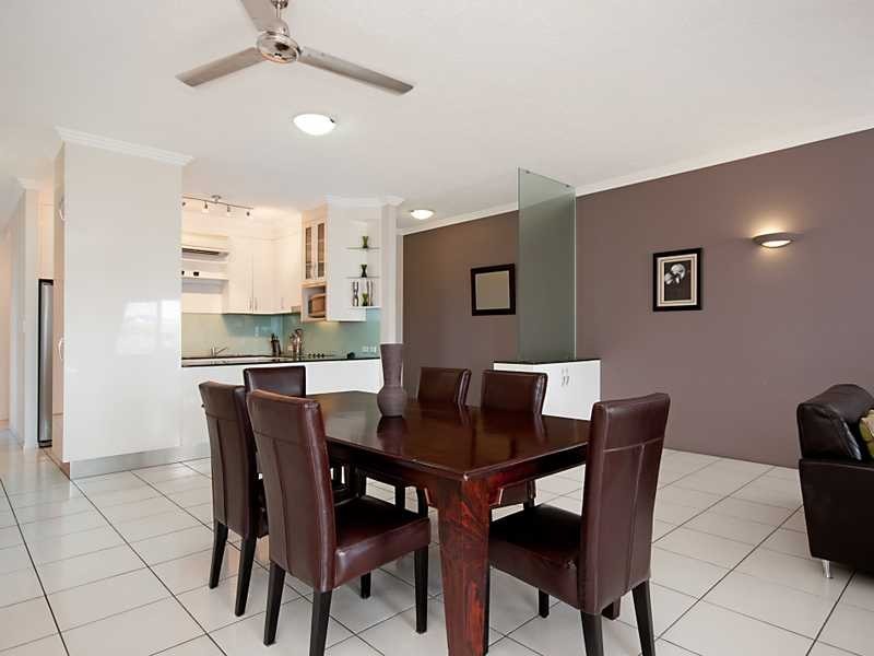 15/79 Spence Street, Cairns QLD 4870