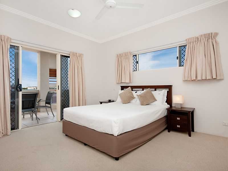 15/79 Spence Street, Cairns QLD 4870