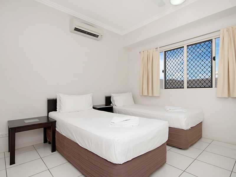 15/79 Spence Street, Cairns QLD 4870