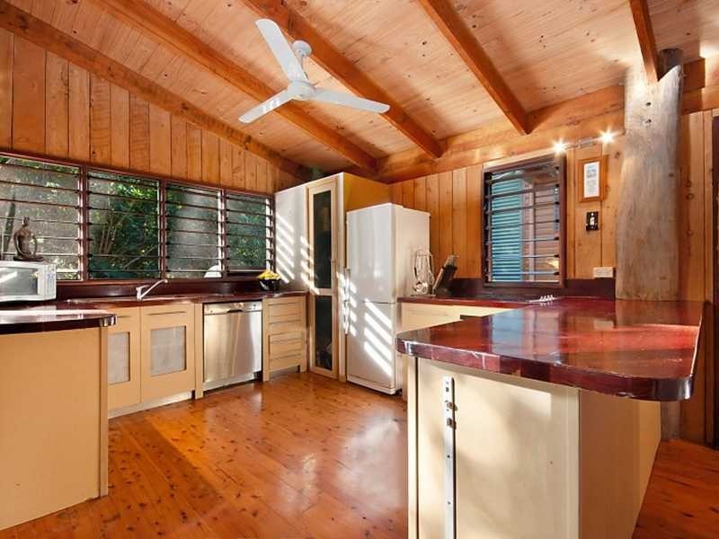 4 Licuala Close, Kamerunga QLD 4870