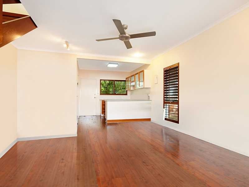 1/690 Bruce Hwy, Woree QLD 4868