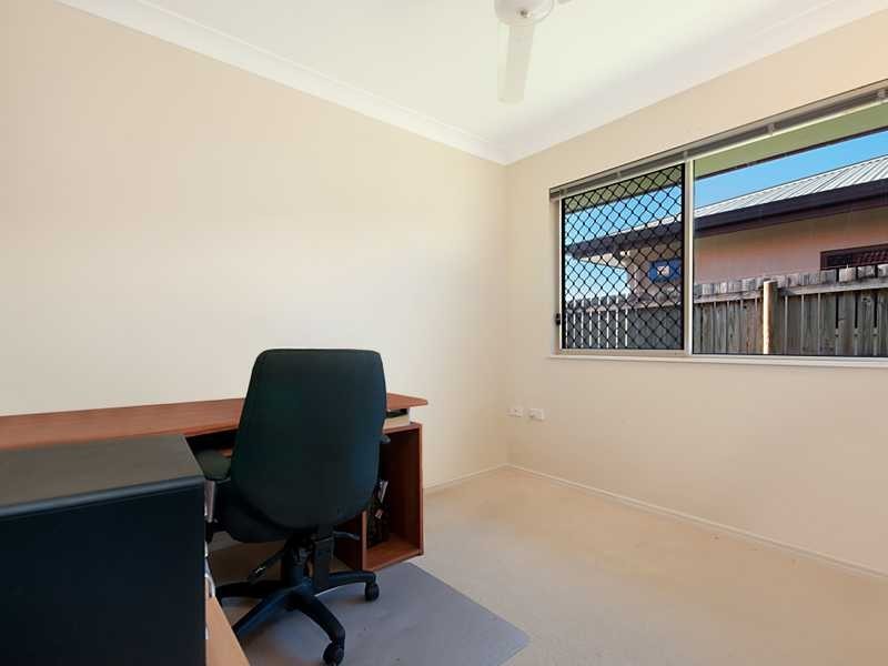 25 Elphinstone Street, Kanimbla QLD 4870