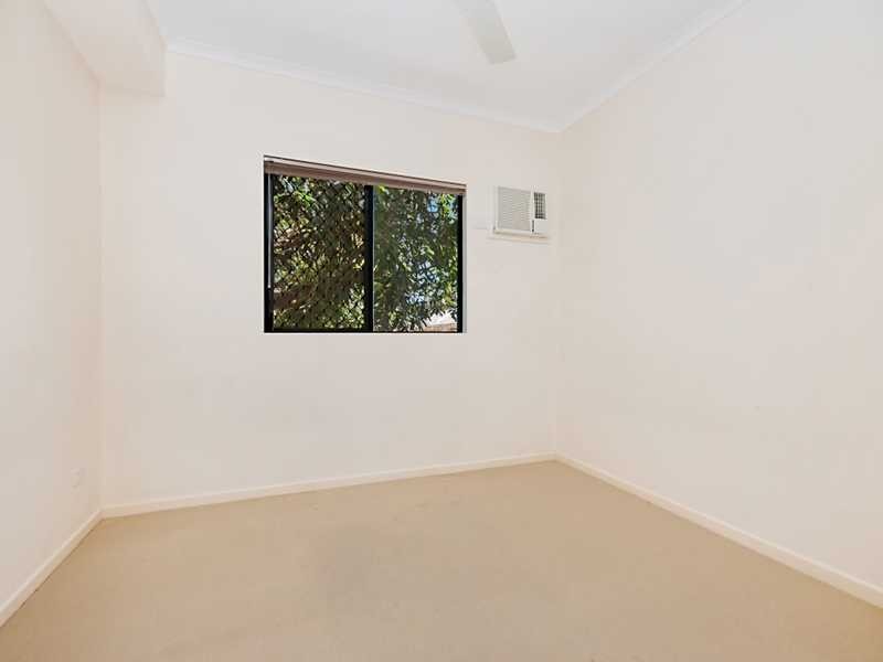 2/5 Nellie Street, Cairns QLD 4870