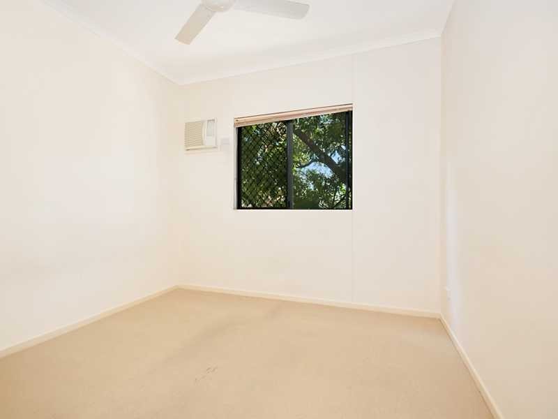 2/5 Nellie Street, Cairns QLD 4870