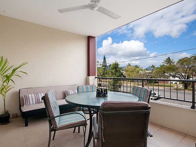 6/68 Charles Street, Cairns QLD 4870