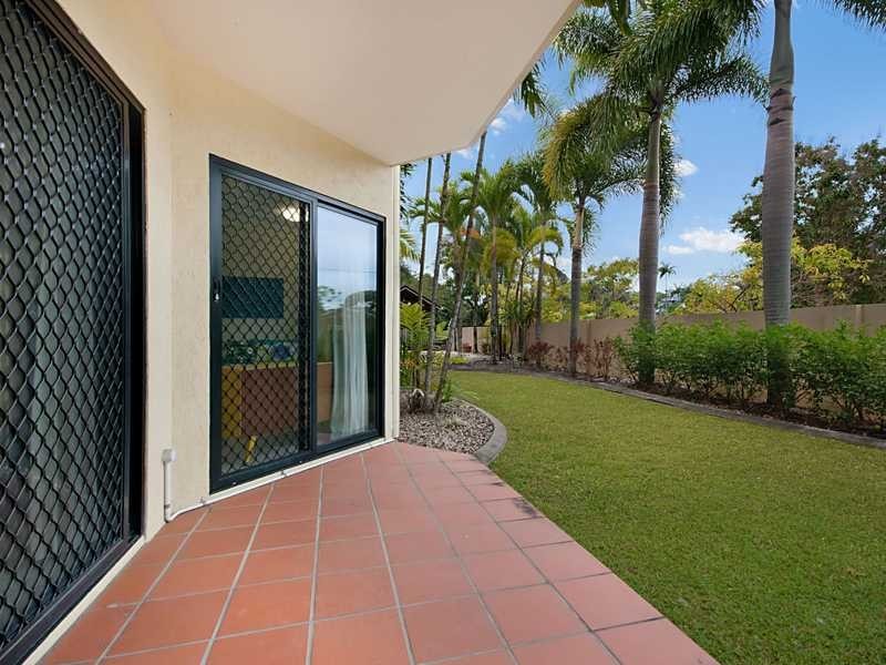 2/367 McLeod Street, Cairns North QLD 4870