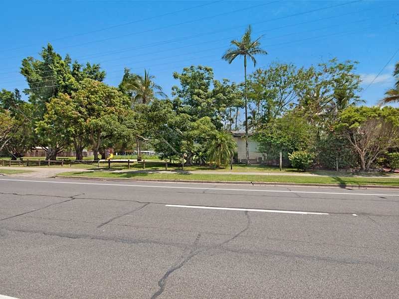 42 Jensen Street, Manoora QLD 4870