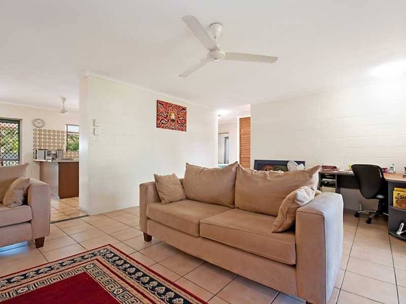 4 Torrance Avenue, Edge Hill QLD 4870