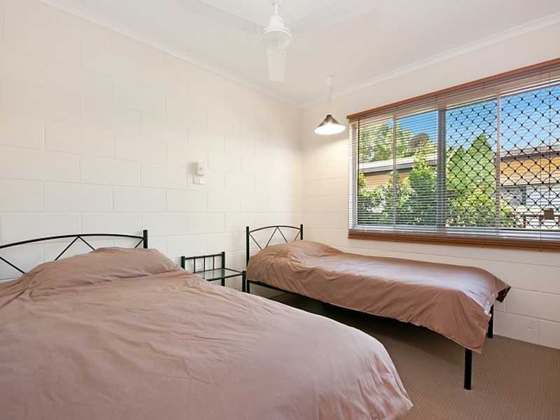 4 Torrance Avenue, Edge Hill QLD 4870