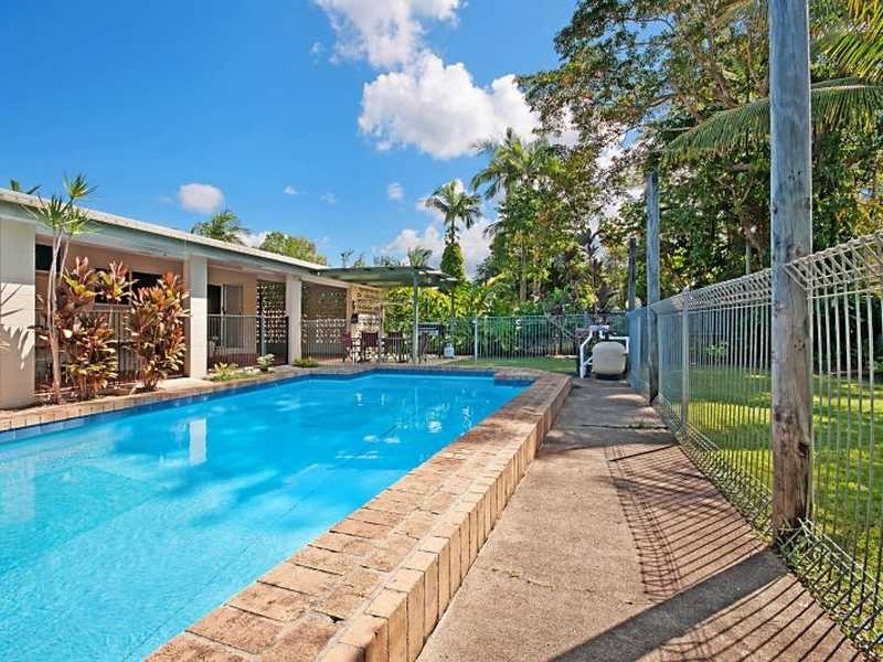 4 Torrance Avenue, Edge Hill QLD 4870