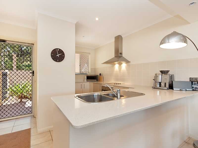 1/110 Moore Street, Trinity Beach QLD 4879