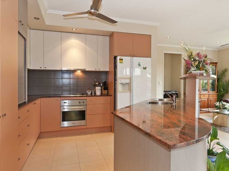10 McColl Close, Redlynch QLD 4870