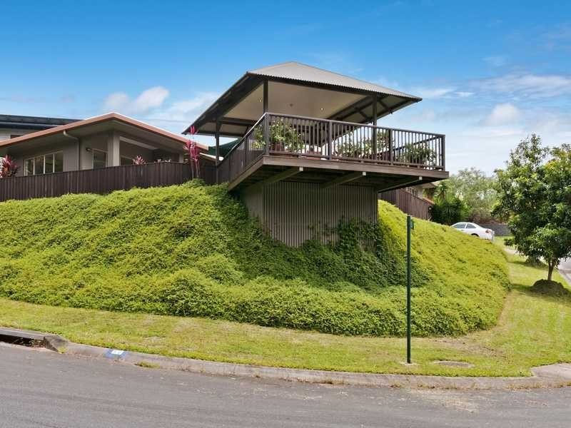 10 McColl Close, Redlynch QLD 4870