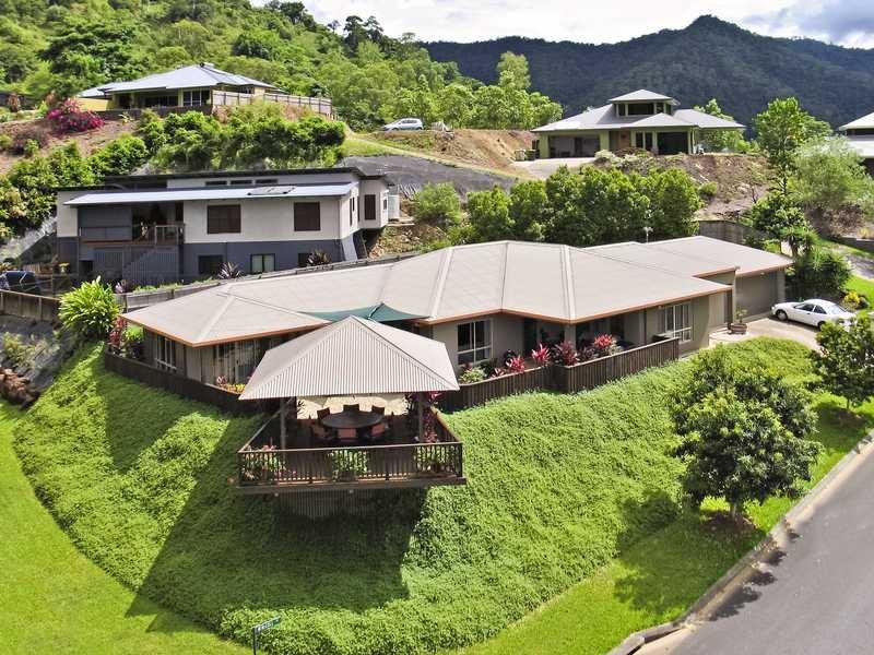 10 McColl Close, Redlynch QLD 4870