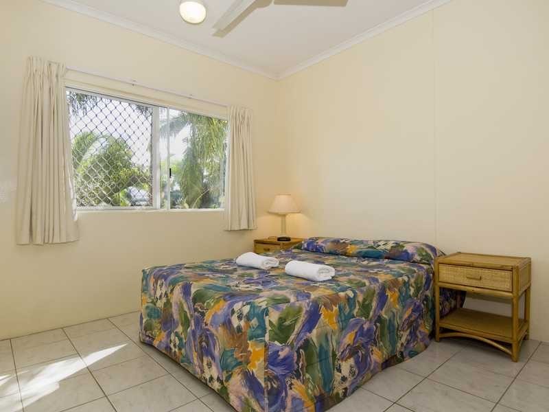 215/191 McLeod Street, Cairns North QLD 4870