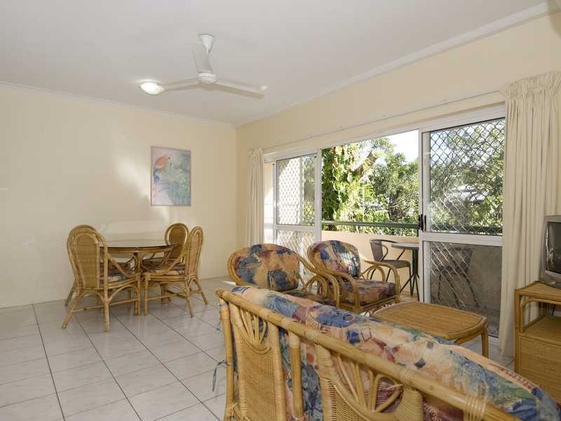 215/191 McLeod Street, Cairns North QLD 4870